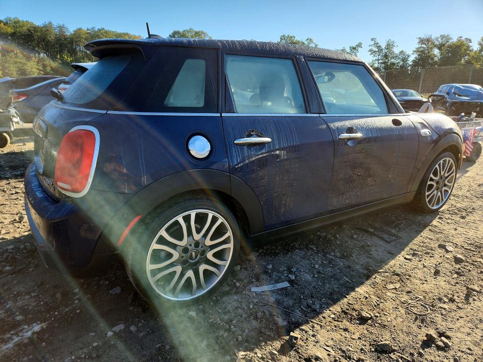Фото 3 с аукциона – 2017 MINI COOPER с VIN WMWXU3C38H2F49245