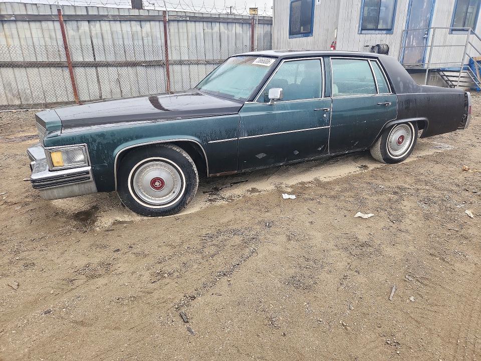 Снимка 1 от търг – 1981 CADILLAC UK с VIN 6D69S8Q207843