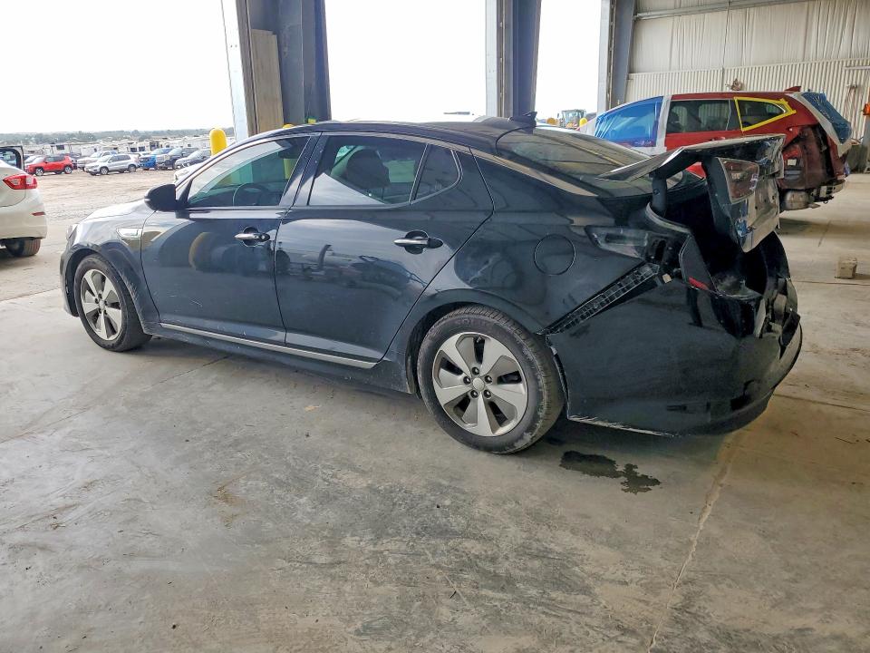 Photo 2 from auction – 2014 KIA OPTIMA with VIN KNAGN4AD7E5070823
