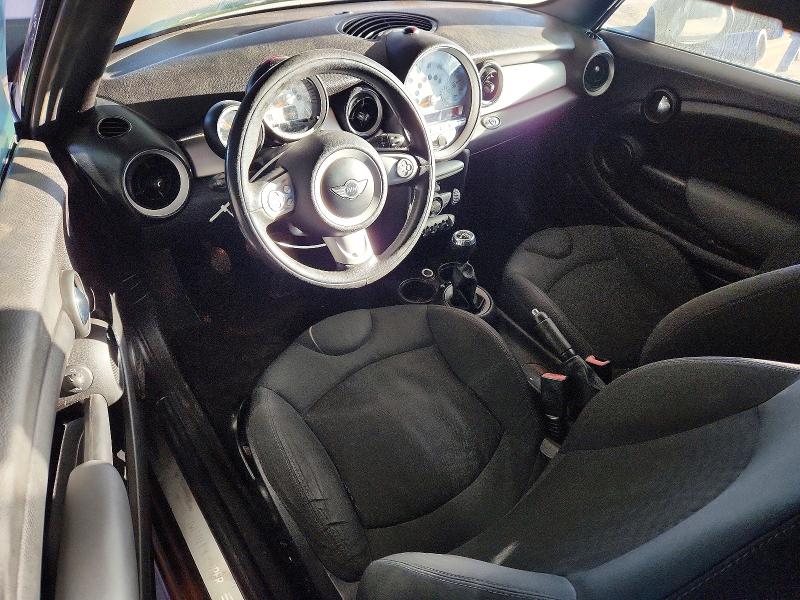 Фото 8 с аукциона – 2010 MINI COOPER с VIN WMWMR3C52ATZ18782