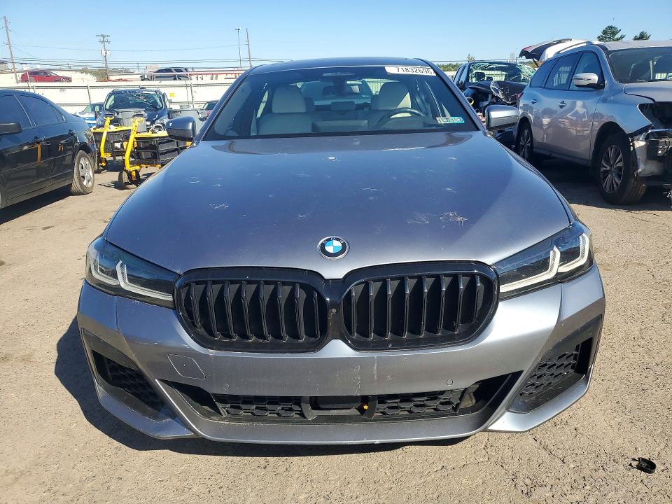 Photo 5 from auction – 2021 BMW M550XI with VIN WBA13BK03MCG04585