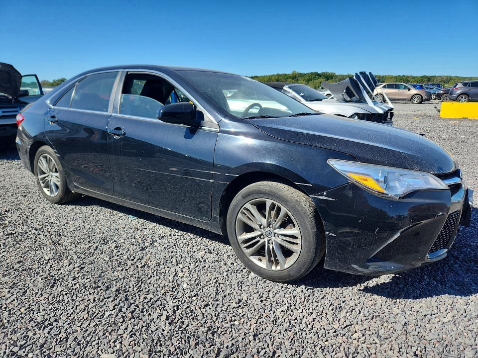 Снимка 4 от търг – 2016 TOYOTA CAMRY с VIN 4T1BF1FK5GU152554