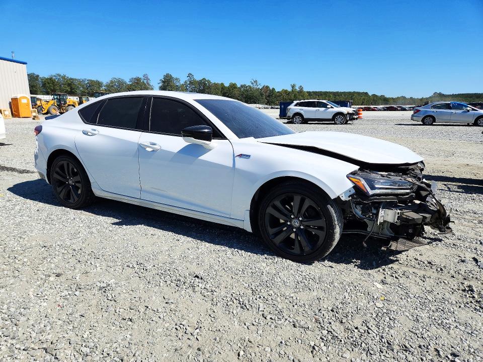 Снимка 4 от търг – 2021 ACURA TLX с VIN 19UUB6F55MA010526