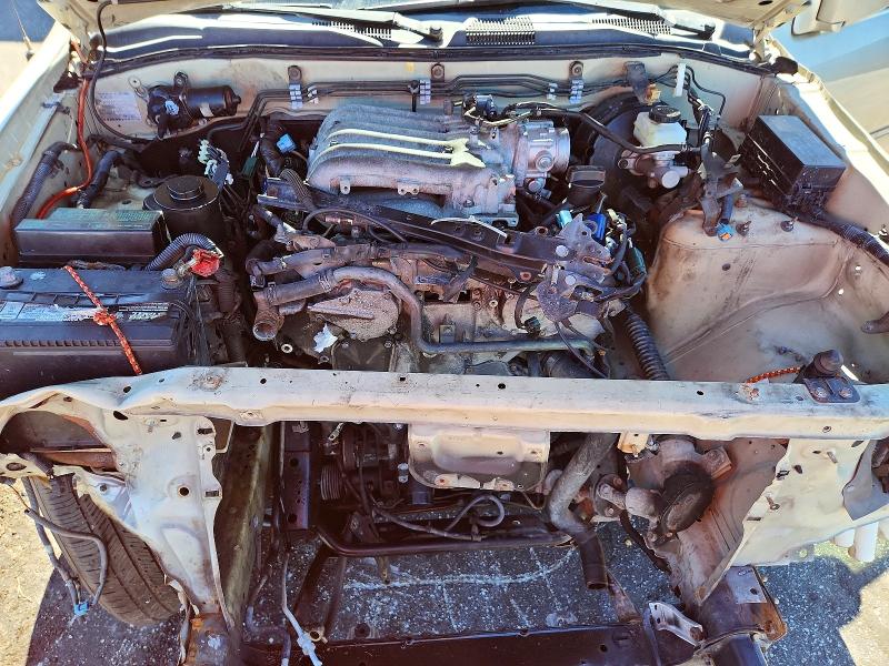 Снимка 12 от търг – 2003 NISSAN PATHFINDER с VIN JN8DR09X93W710110