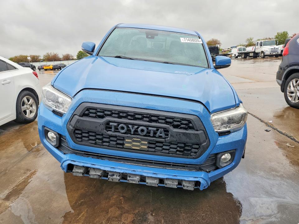 Снимка 5 от търг – 2019 TOYOTA TACOMA с VIN 5TFCZ5AN1KX179153