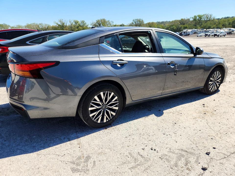 Photo 3 from auction – 2026 NISSAN ALTIMA with VIN 1N4BL4DV1TN322706