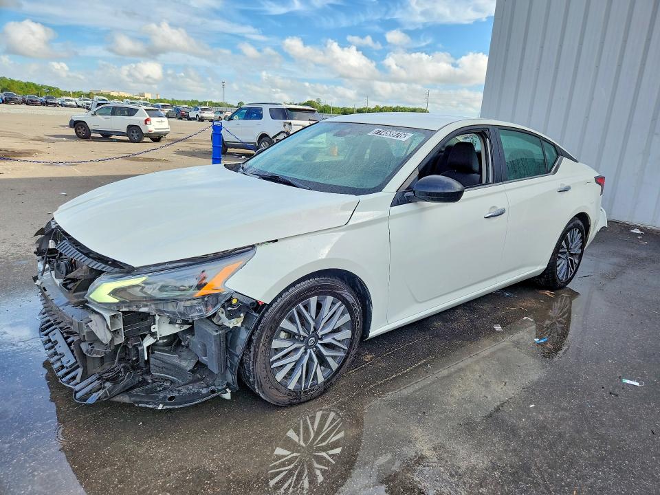 NISSAN ALTIMA 2025 with VIN 1N4BL4DV5SN380722 - Photo from auction