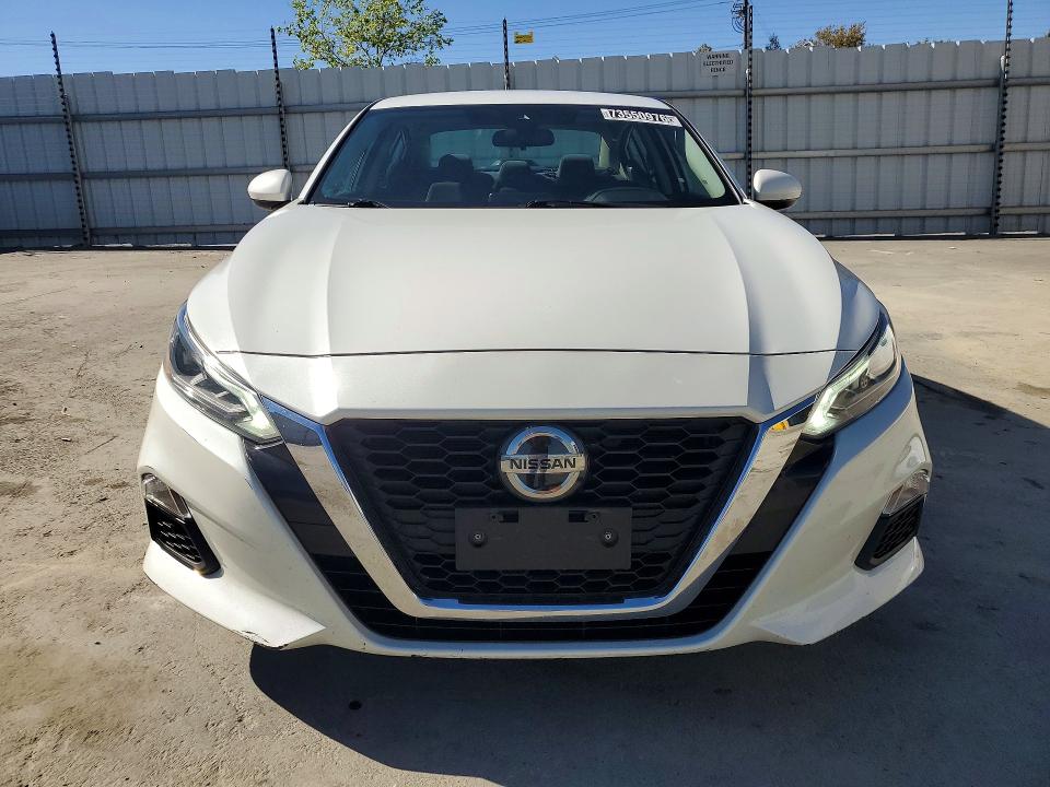 Photo 5 from auction – 2022 NISSAN ALTIMA with VIN 1N4BL4DVXNN368828