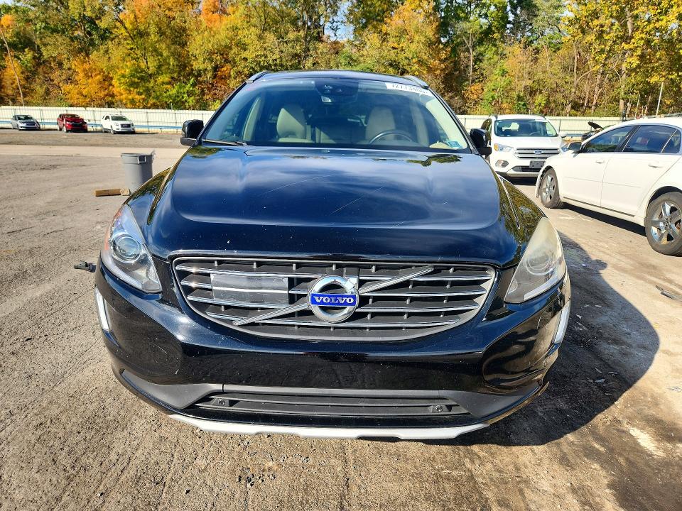 صورة رقم 5 من المزاد - 2016 VOLVO XC60 مع VIN YV4612RM2G2791393