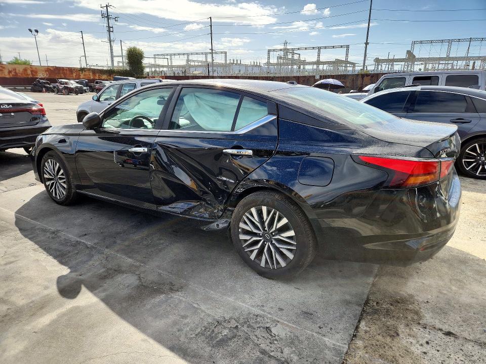 Снимка 2 от търг – 2024 NISSAN ALTIMA с VIN 1N4BL4DV4RN431931