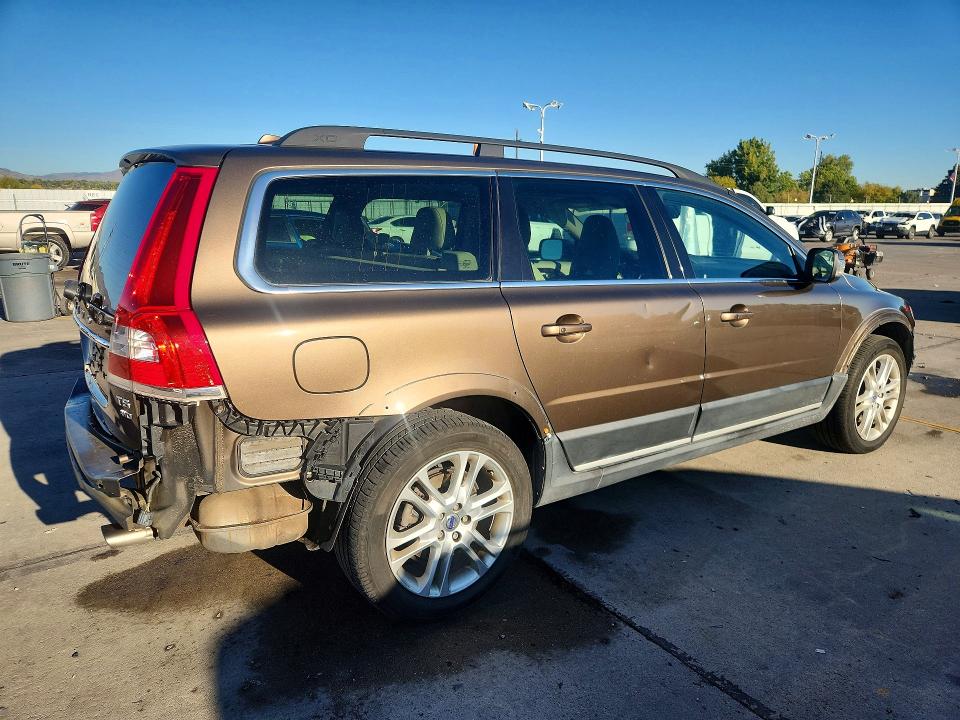Photo 3 from auction – 2016 VOLVO XC70 with VIN YV4612NK8G1236796
