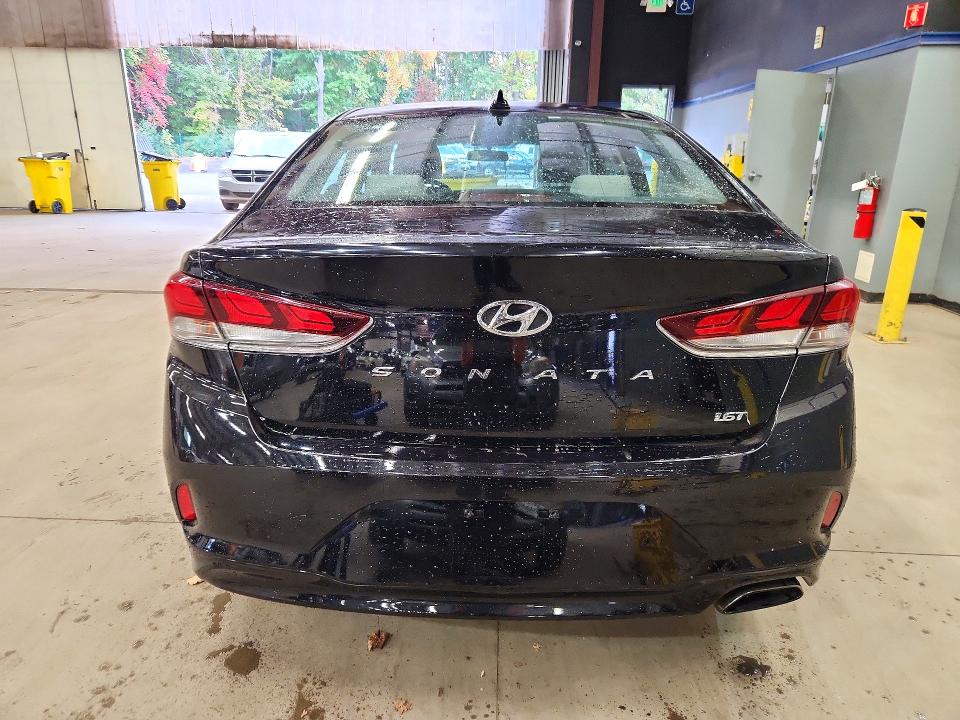 Photo 6 from auction – 2018 HYUNDAI SONATA with VIN 5NPE24AA2JH701092
