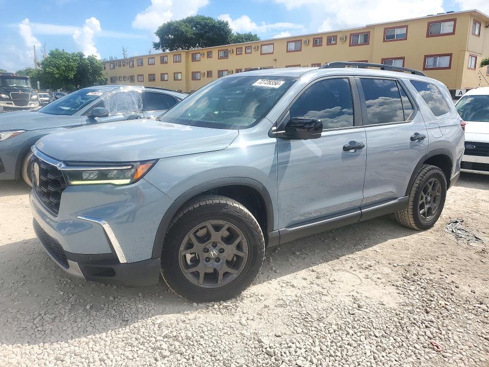 HONDA PILOT 2025 with VIN 5FNYG1H66SB119009 - Photo from auction