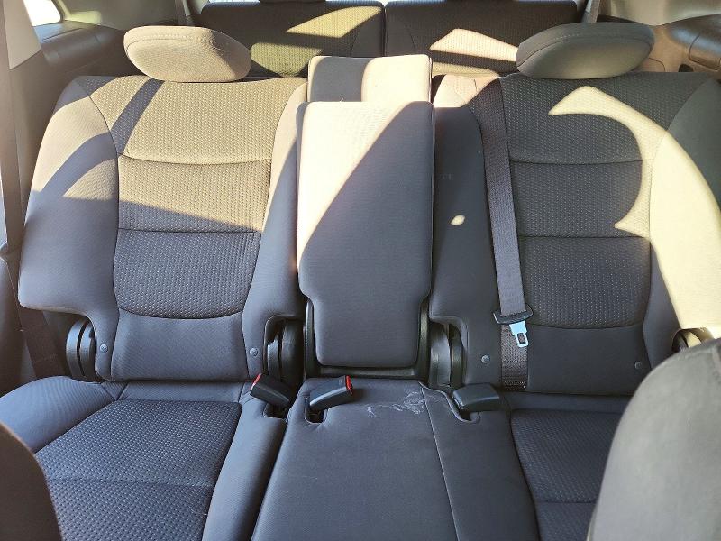 Снимка 10 от търг – 2011 KIA SORENTO с VIN 5XYKT4A12BG133578