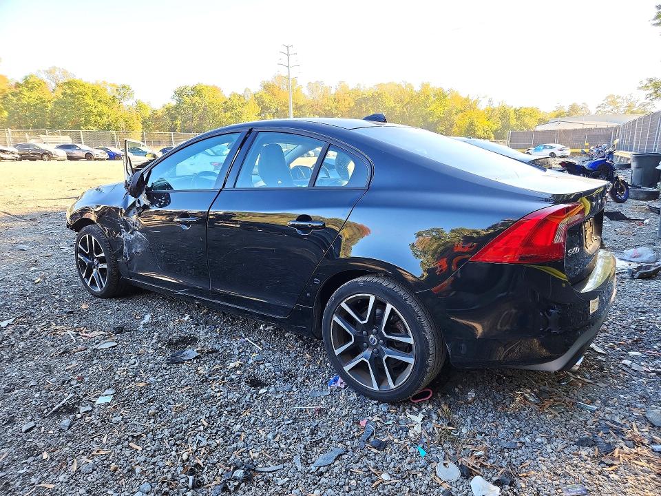 Zdjęcie 2 z aukcji – 2017 VOLVO S60 z VIN YV140MTL8H2426186