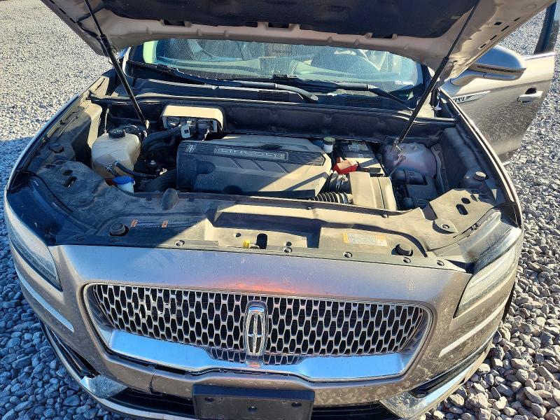 Снимка 11 от търг – 2019 LINCOLN NAUTILUS с VIN 2LMPJ8KP2KBL10351