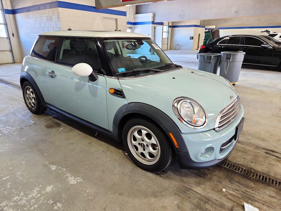 Zdjęcie 4 z aukcji – 2013 MINI COOPER z VIN WMWSU3C57DT680390