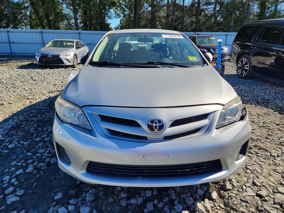 Photo 5 from auction – 2011 TOYOTA COROLLA with VIN 2T1BU4EE7BC715231
