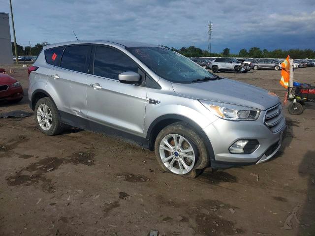 Photo 4 from auction – 2019 FORD ESCAPE with VIN 1FMCU9GD5KUC06551