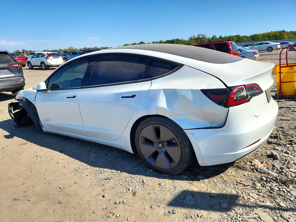 Снимка 2 от търг – 2023 TESLA MODEL 3 с VIN 5YJ3E1EA8PF499681