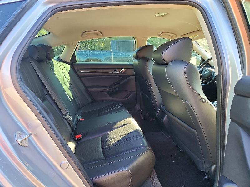 Снимка 10 от търг – 2022 HONDA ACCORD с VIN 1HGCV1F49NA114628