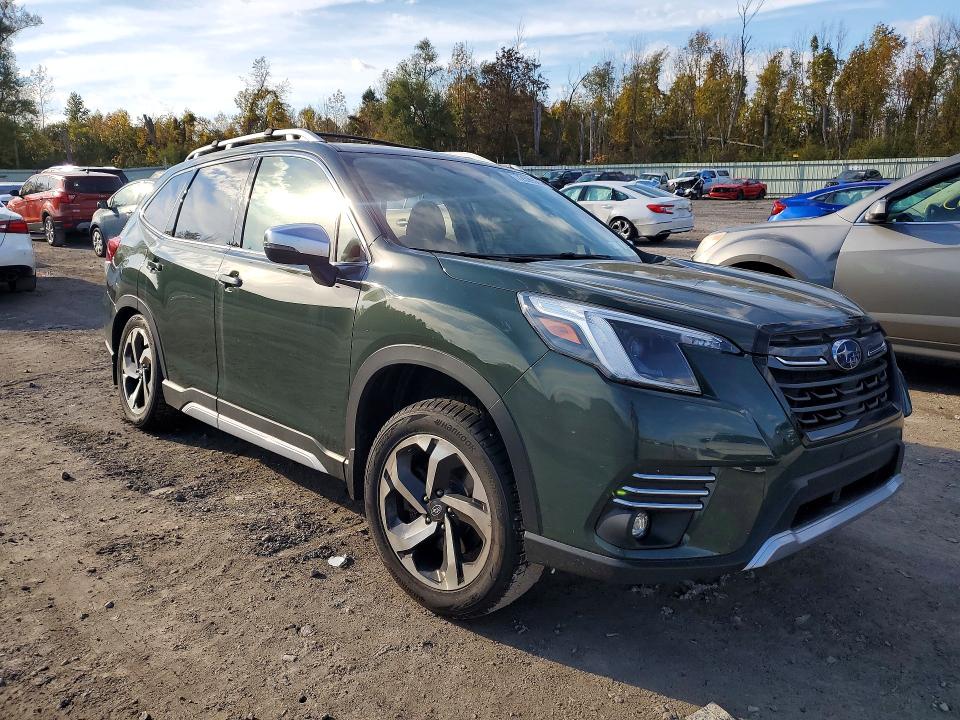 Photo 4 from auction – 2023 SUBARU FORESTER with VIN JF2SKARCXPH530110