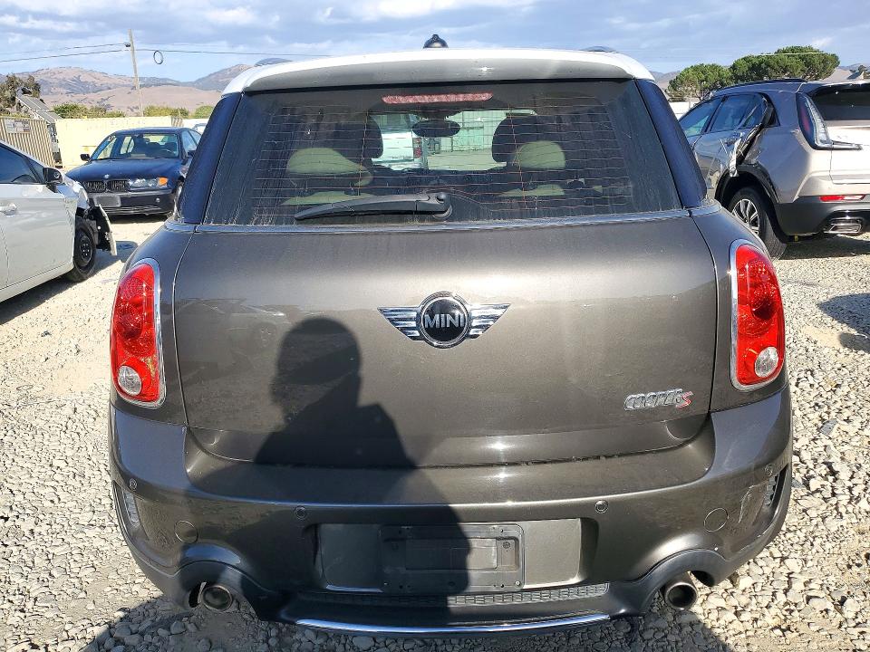 Снимка 6 от търг – 2012 MINI COOPER с VIN WMWZC5C51CWL56510