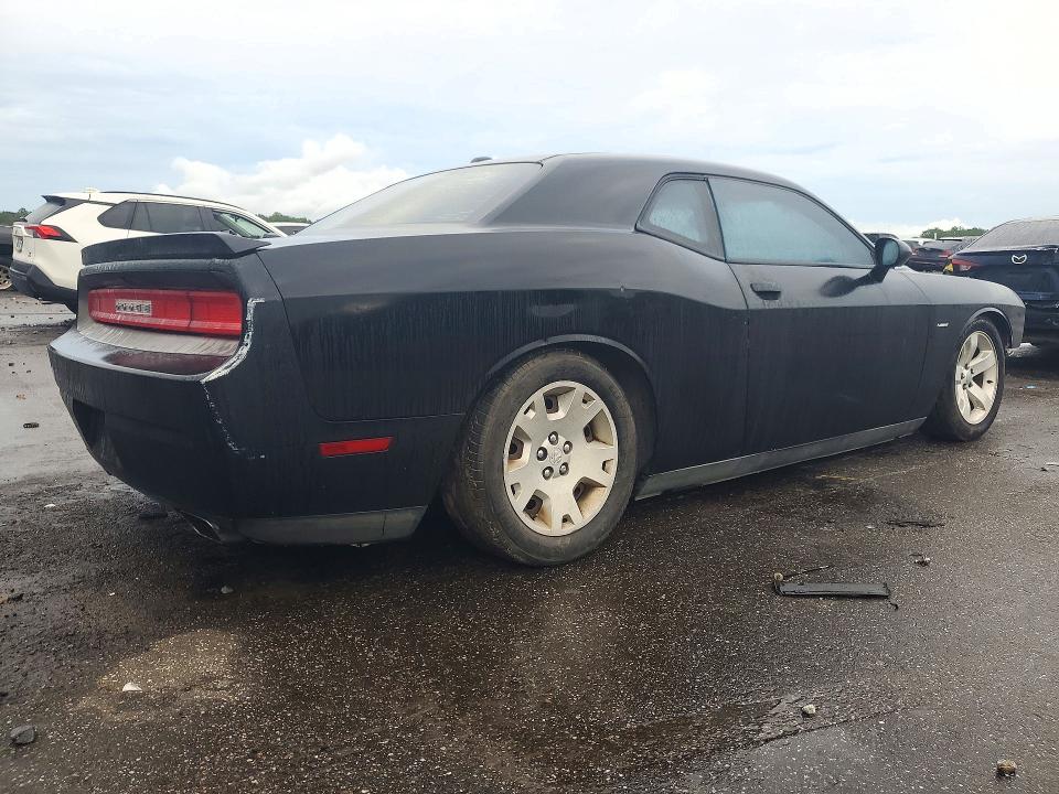 Photo 3 from auction – 2014 DODGE CHALLENGER with VIN 2C3CDYAG0EH133957