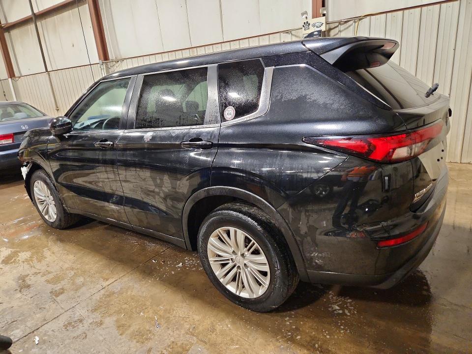 Снимка 2 от търг – 2022 MITSUBISHI OUTLANDER с VIN JA4J4TA84NZ007531
