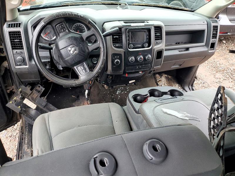 Снимка 8 от търг – 2017 RAM 1500 с VIN 3C6RR7KT8HG722053