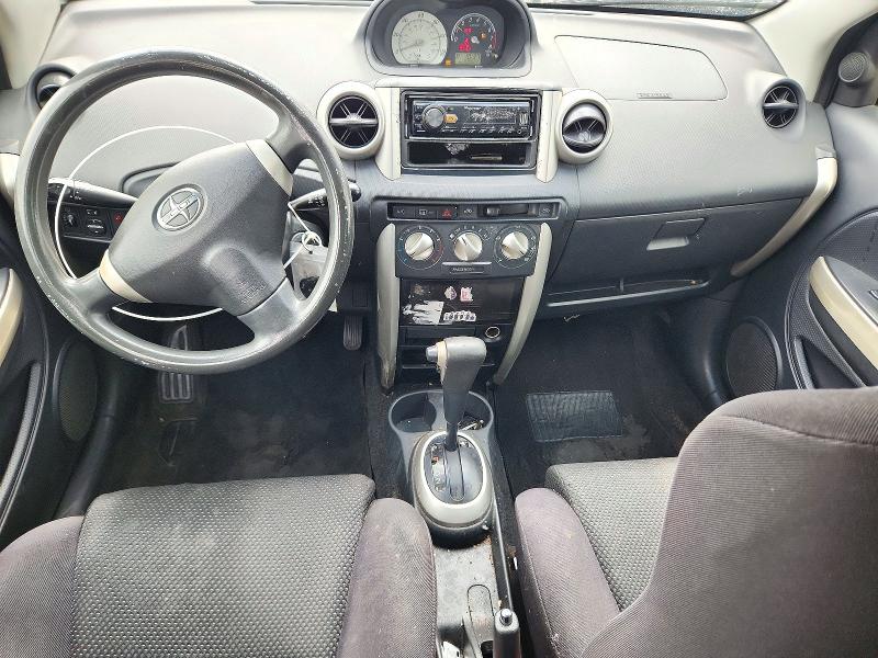Снимка 8 от търг – 2004 SCION XA с VIN JTKKT624740047530