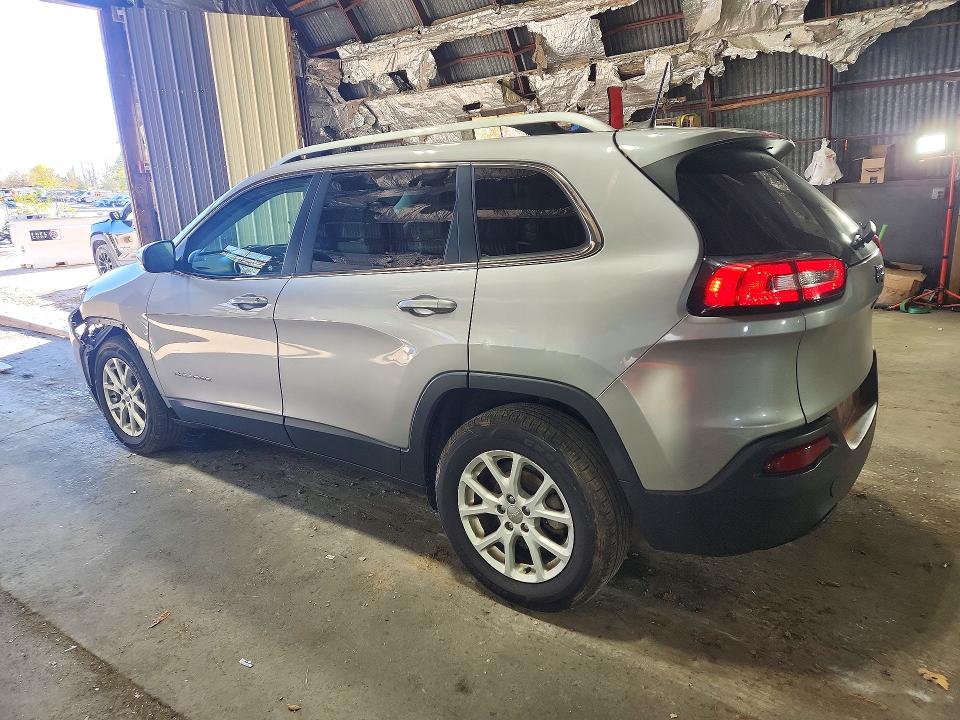 Foto 2 de la subasta – 2017 JEEP CHEROKEE con VIN 1C4PJLCB0HD222021