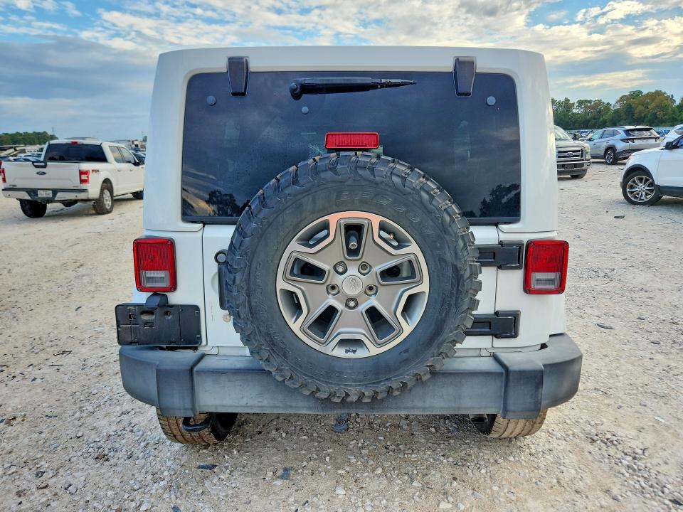 Снимка 6 от търг – 2017 JEEP WRANGLER UNLIMITED с VIN 1C4BJWFG7HL571671