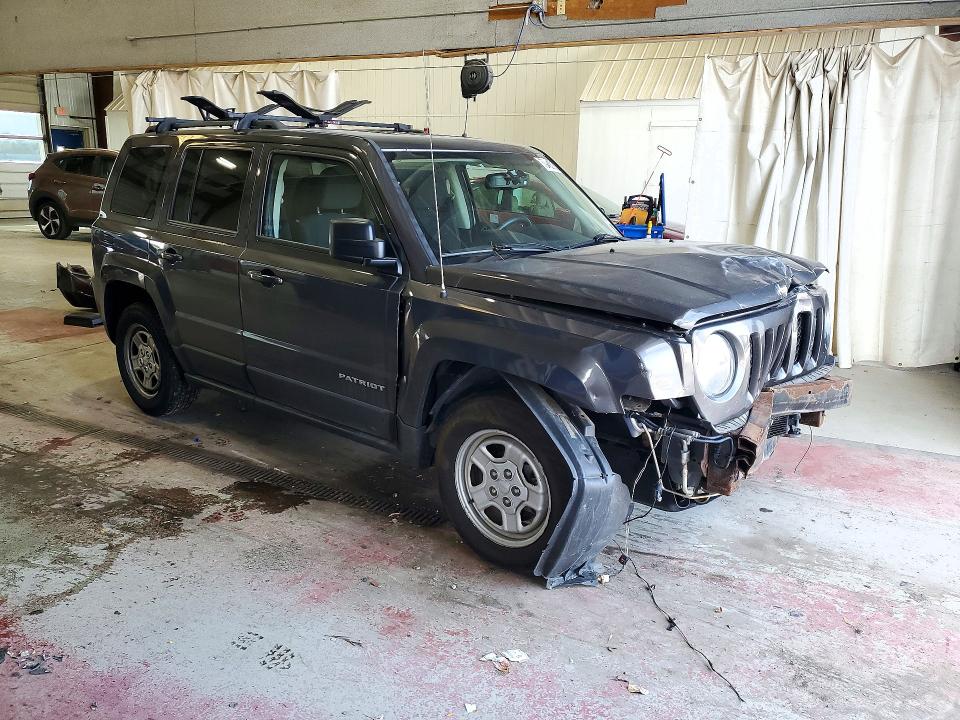 Photo 4 from auction – 2016 JEEP PATRIOT with VIN 1C4NJPBA2GD687860
