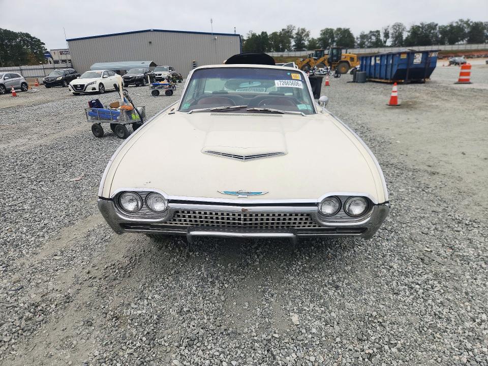 Photo 5 from auction – 1962 FORD THUNDRBIRD with VIN 2Y83Z111188