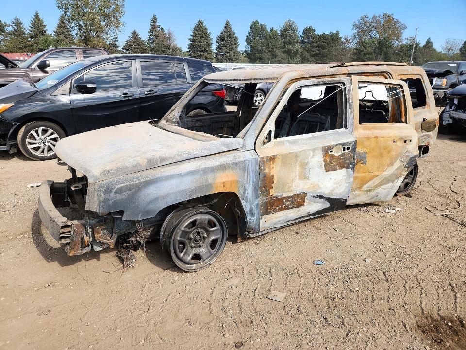 JEEP PATRIOT 2016 with VIN 1C4NJPBB6GD761516 - Photo from auction