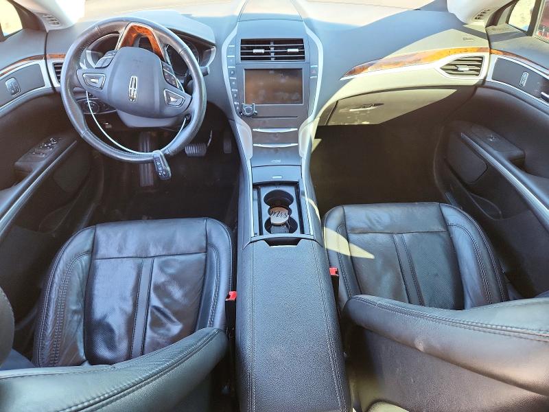 Zdjęcie 8 z aukcji – 2014 LINCOLN MKZ z VIN 3LN6L2G90ER832541