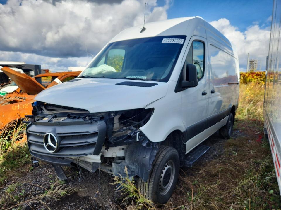 MERCEDES-BENZ SPRINTER 2024 с VIN W1Y4NBVY1RP732411 - Снимка от търг