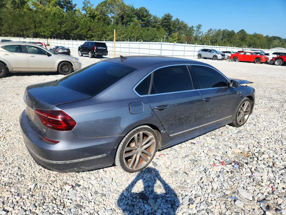 Снимка 3 от търг – 2017 VOLKSWAGEN PASSAT с VIN 1VWDT7A37HC038939