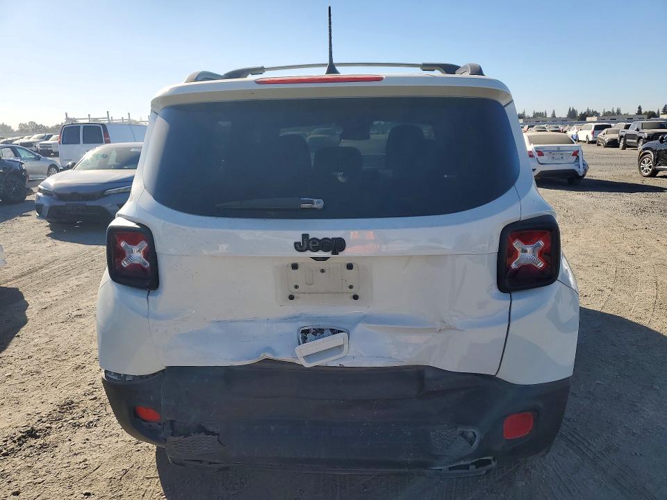 Photo 6 from auction – 2018 JEEP RENEGADE with VIN ZACCJABB0JPJ20050