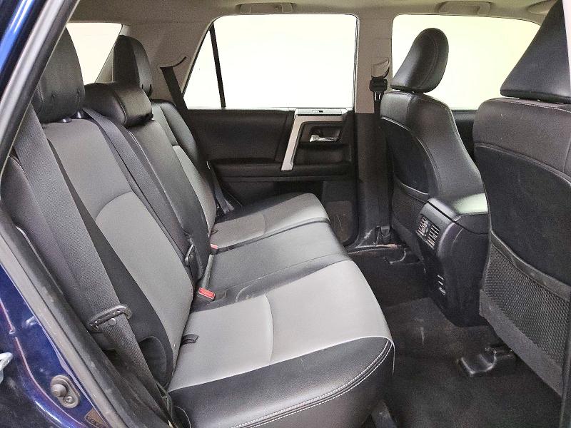 Photo 11 from auction – 2019 TOYOTA 4RUNNER with VIN JTEBU5JR3K5630961