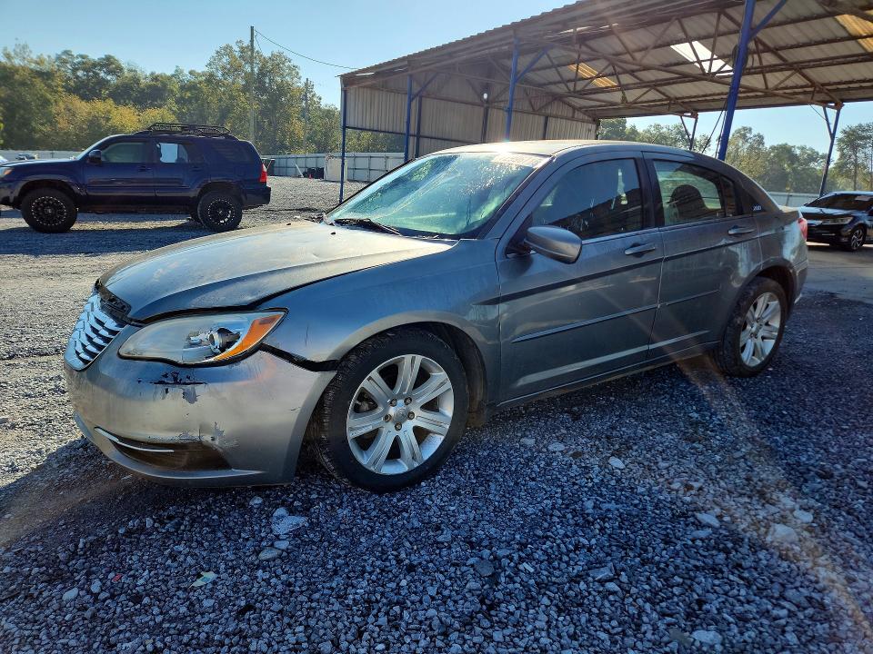 Снимка 1 от търг – 2012 CHRYSLER 200 с VIN 1C3CCBAG7CN228617