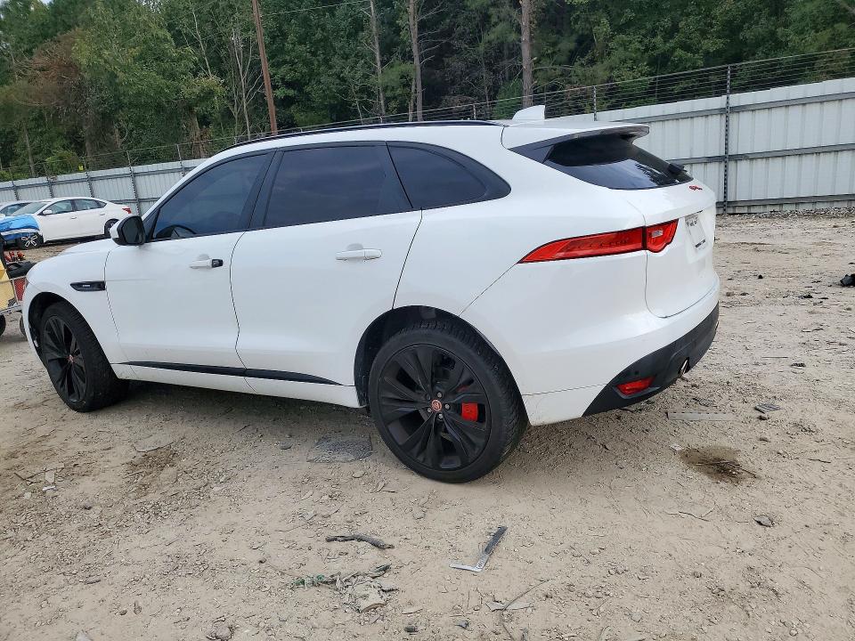 Снимка 2 от търг – 2017 JAGUAR F-PACE с VIN SADCL2BV0HA090107