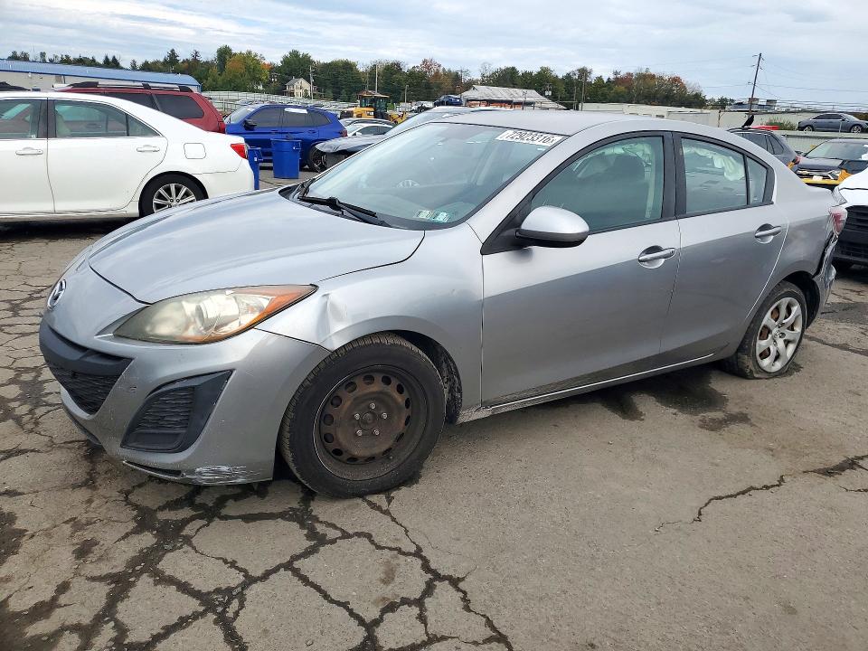MAZDA 3 2011 с VIN JM1BL1UG8B1408644 - Снимка от търг