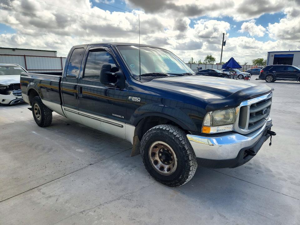 Снимка 4 от търг – 2000 FORD F250 с VIN 1FTNX20F9YEA70175