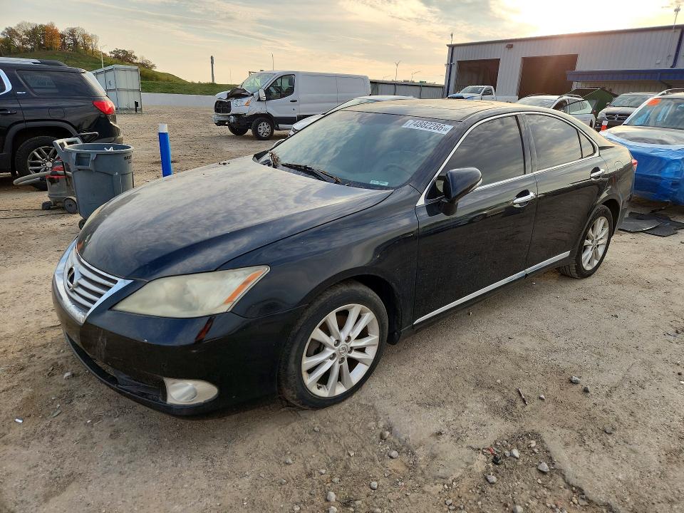 LEXUS ES 2010 с VIN JTHBK1EG0A2362378 - Снимка от търг
