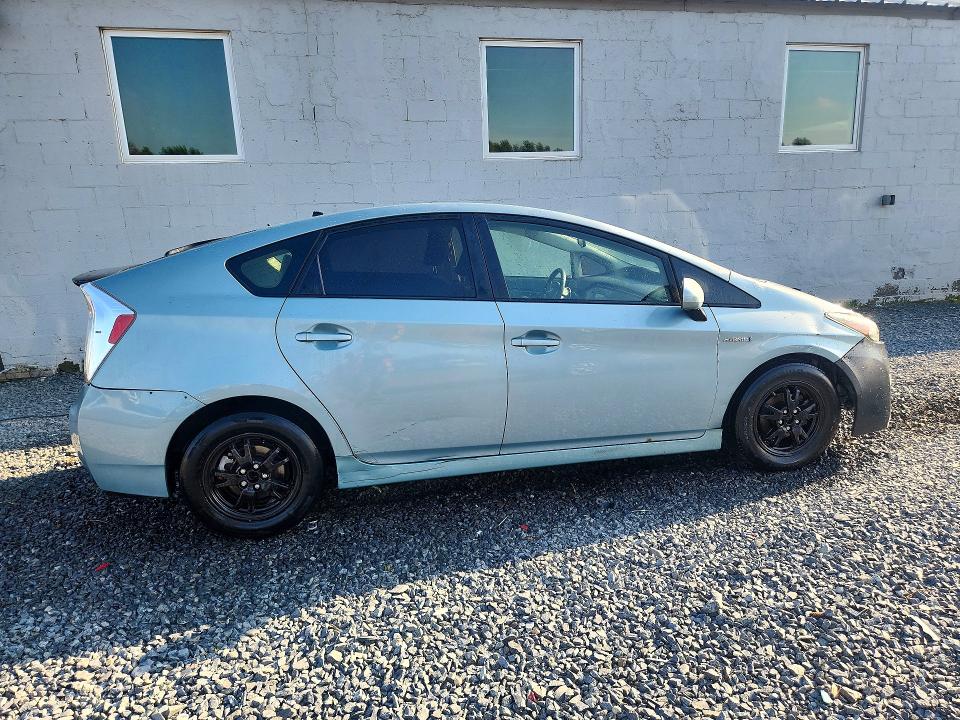 Foto 3 de la subasta – 2014 TOYOTA PRIUS con VIN JTDKN3DU2E1782294