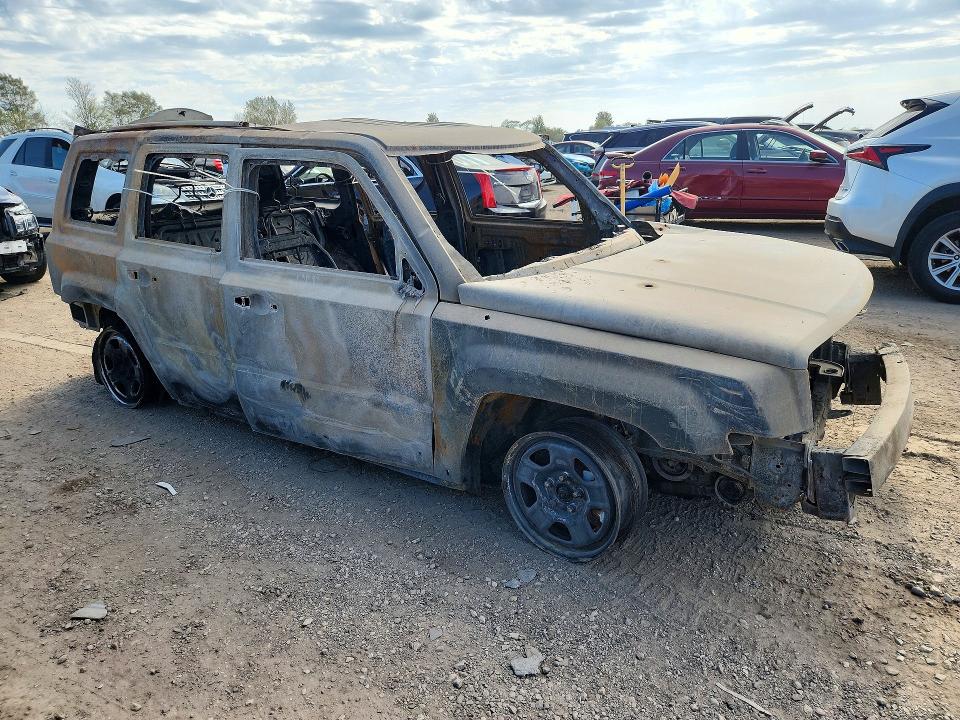Photo 4 from auction – 2016 JEEP PATRIOT with VIN 1C4NJPBB6GD761516