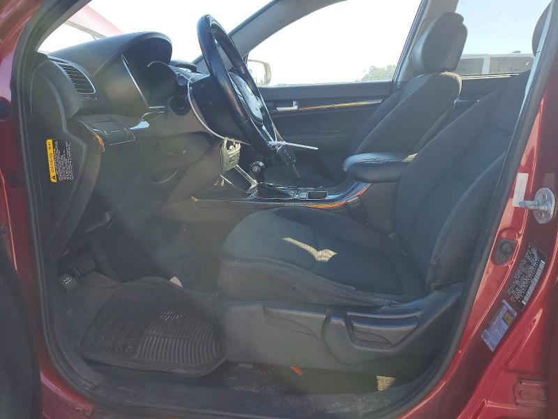 Снимка 7 от търг – 2014 KIA SORENTO с VIN 5XYKT3A65EG456131