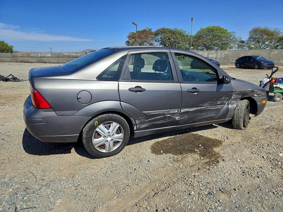 Снимка 3 от търг – 2007 FORD FOCUS с VIN 1FAFP34NX7W322817